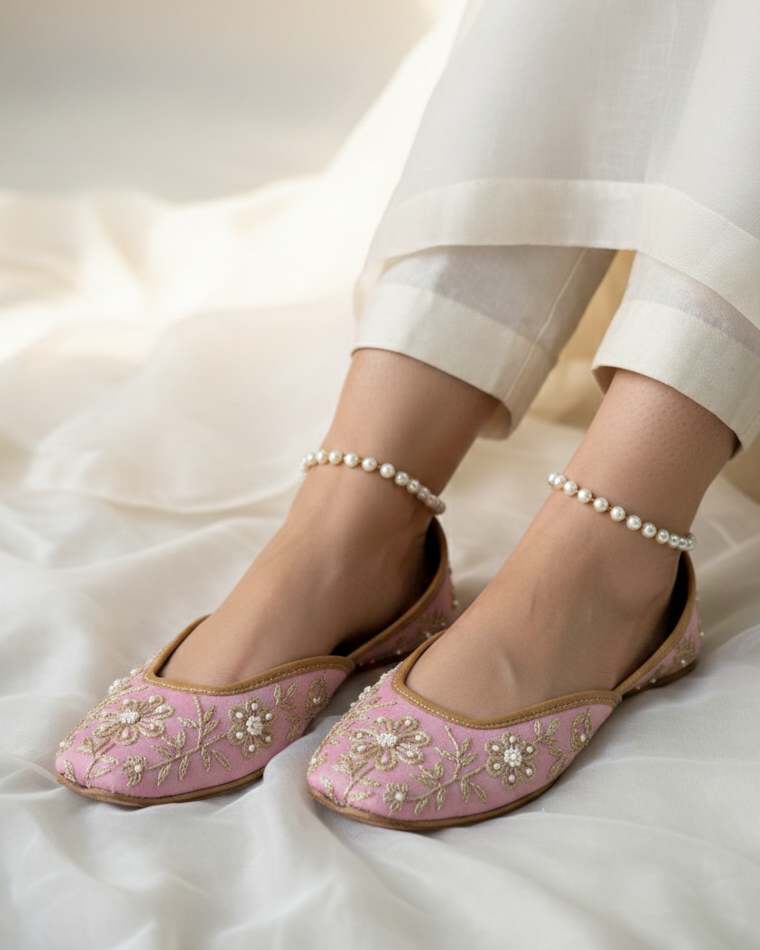 Blush Bloom Jutti