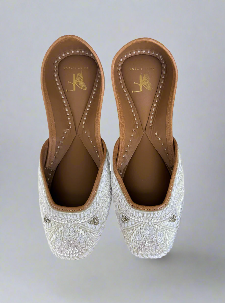White Pearl Jutti