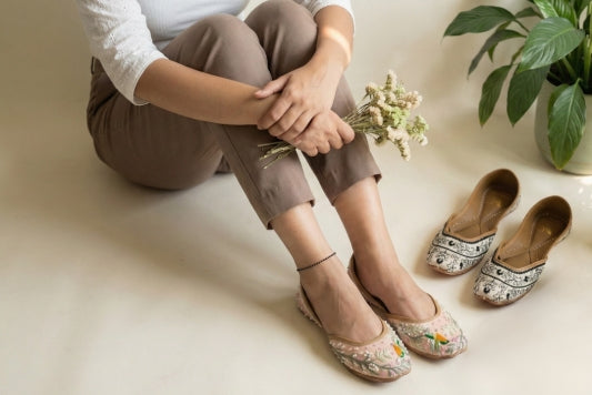 From Runways to Reels: How Juttis Became the New ‘It’ Shoe