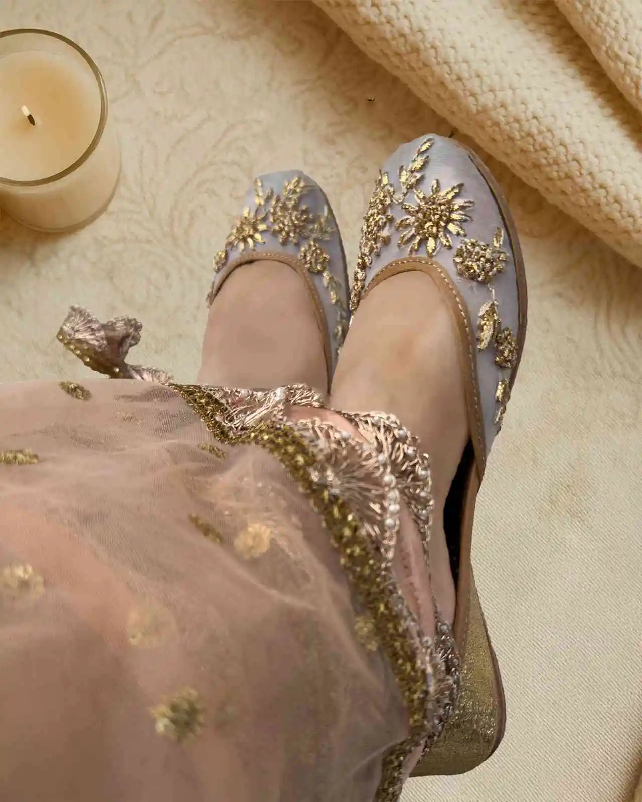 Sheer Dust Jutti