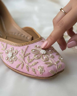 Blush Bloom Jutti