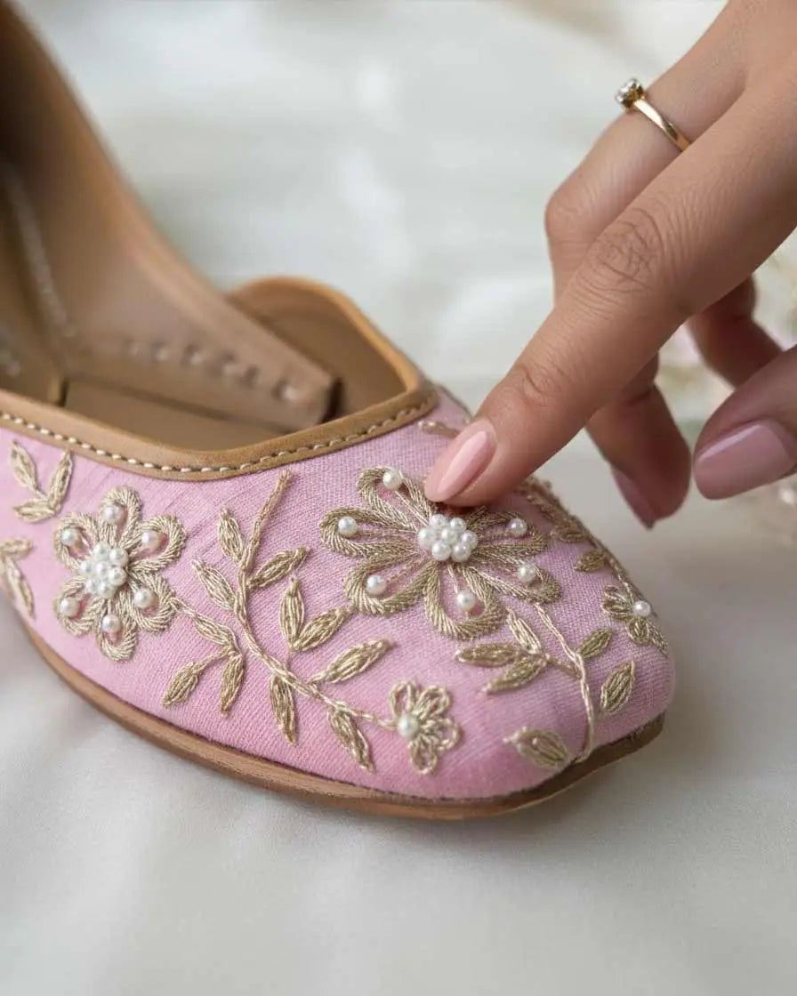 Blush Bloom Jutti
