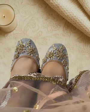 Sheer Dust Jutti