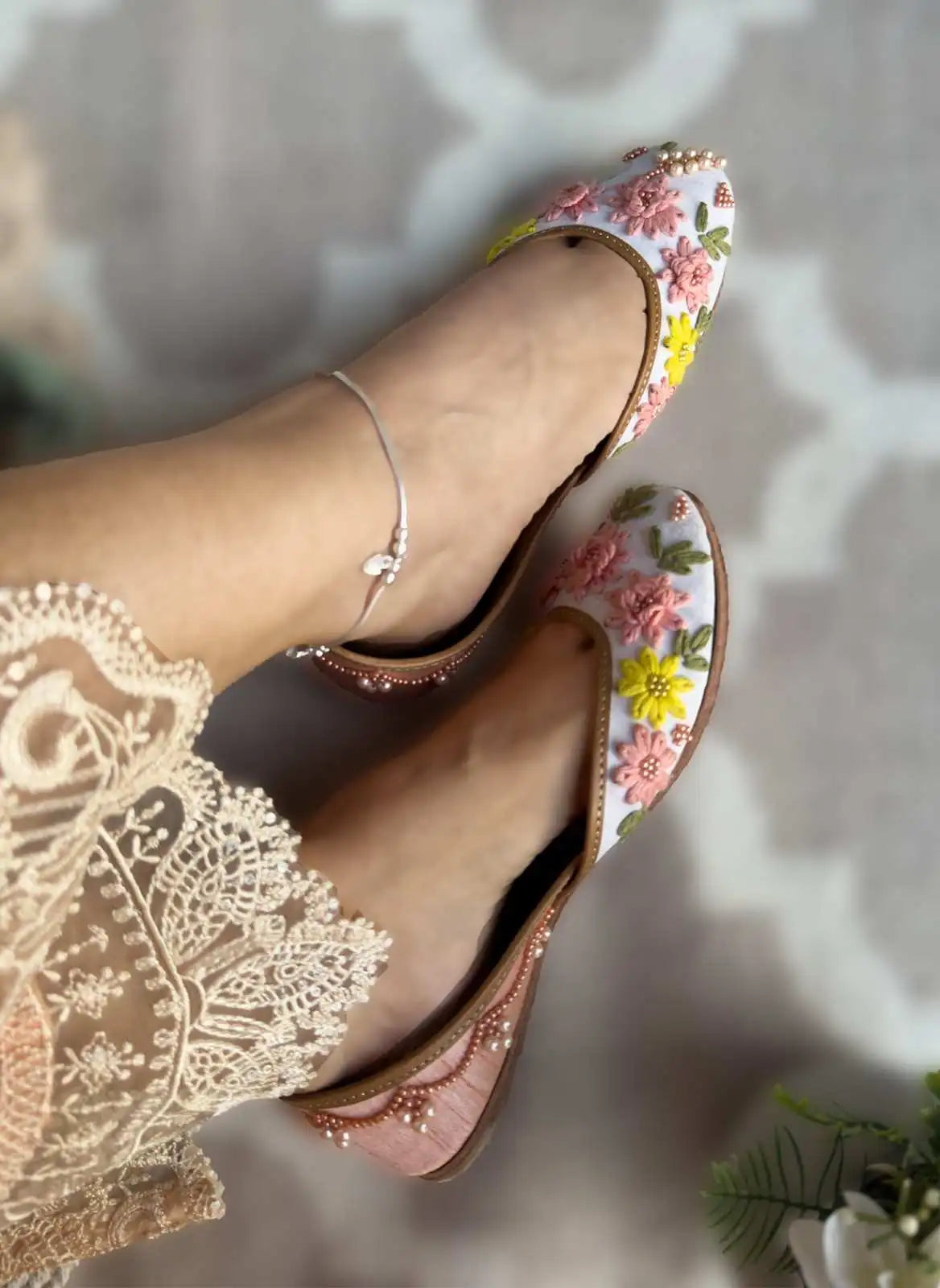 Petal Poetry Jutti