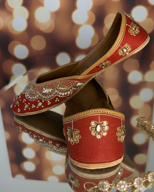 Red Jutti